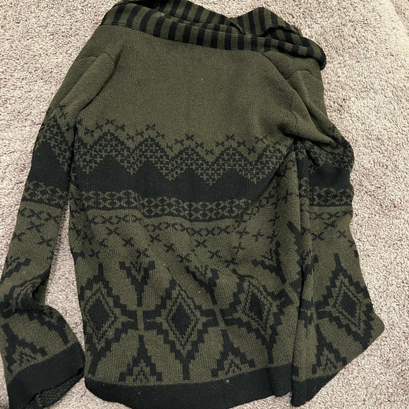 NWOT waterfall wrap Green and black patterned winter cardigan size small - Picture 4 of 4